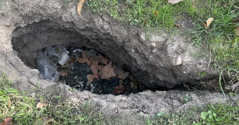 Elma bahçesinde endişelendiren olay! Evlerin duvarları çatladı