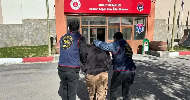 Hakkari de firari hükümlü jandarma operasyonu ile yaklandı