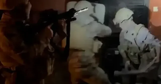 Silah kaçakçılarına eş zamanlı operasyon VİDEO İZLE