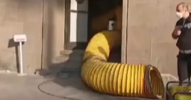 Ankara Sosyal Bilimler Üniversitesi nde duman paniği: Öğrenciler tahliye edildi VİDEO İZLE