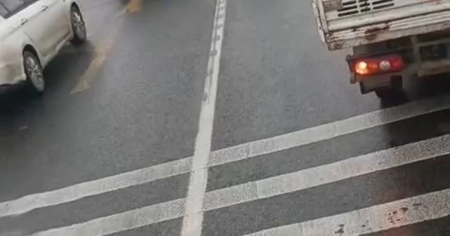 Ayvalık ta polisten kaçan sürücü kovalamacada kıskıvrak yakalandı Balıkesir Haberleri