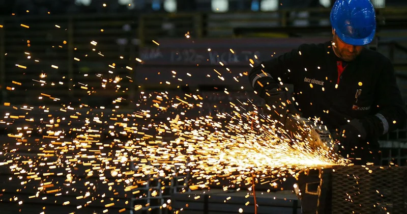 Sanayide çalışan kişi başına üretim endeksi üçüncü çeyrekte arttı