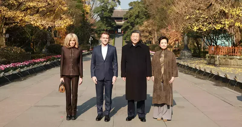 Şi ve Macron, Chengdu kentinde bir araya geldi