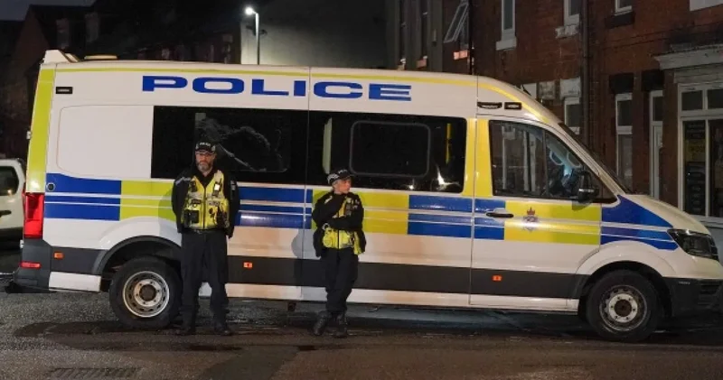 İngiltere de bomba alarmı: 7 sokağa birden tahliye