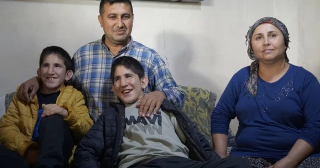 13 yaşındaki ikizler Kromozom 4q Delesyon Sendromu ile mücadele ediyor Denizli Haberleri