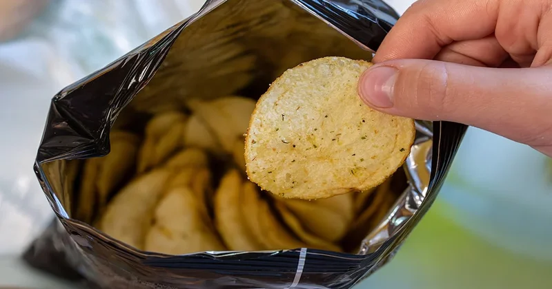 ‘Yemeyin’ uyarısı yayımlandı, popüler cipsler raflardan kaldırıldı Sözcü Gazetesi