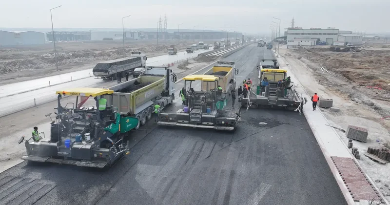Konya Büyükşehir Aslım caddesinde yoğun asfaltlama çalışması yapıyor