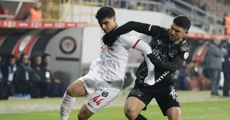 5 gollü maçta tur bileti Alanyaspor un Sözcü Gazetesi