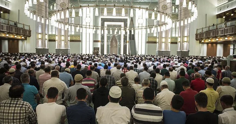 CUMA MESAJLARI YENİ: En güzel, anlamlı, kısa, dualı Hayırlı Cumalar mesajları seçenekleri ile resimli Cuma mesajı gönder paylaş!