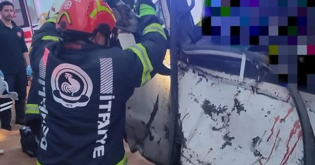 Yoldan çıkan sürücü seyir halindeki tıra çarptı Denizli Haberleri