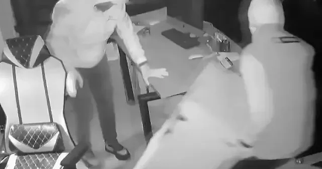 Fatih te içinde döviz bulunan çelik kasanın çalınması kamerada VİDEO İZLE