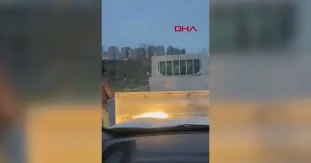 Sultangazi de trafikte terör estiren sürücü merkeze çekildi