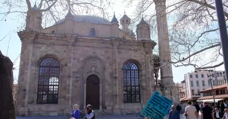 Caminin içinde müzikli paylaşım, soruşturma başlattı