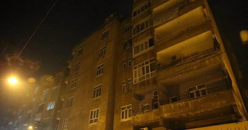 Diyarbakır da binanın kolonu patladı