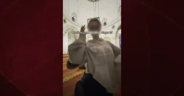 Konya da camide uygunsuz hareketler yapan genç kıza tepki yağdı