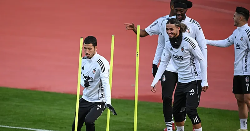 Beşiktaş ta Salih Uçan dan gençlere jest!