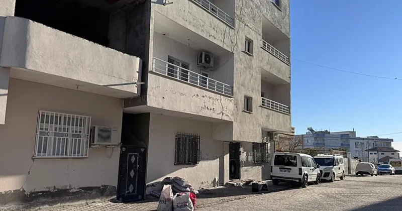 Eşini ve baldızını öldürüp kaçtı