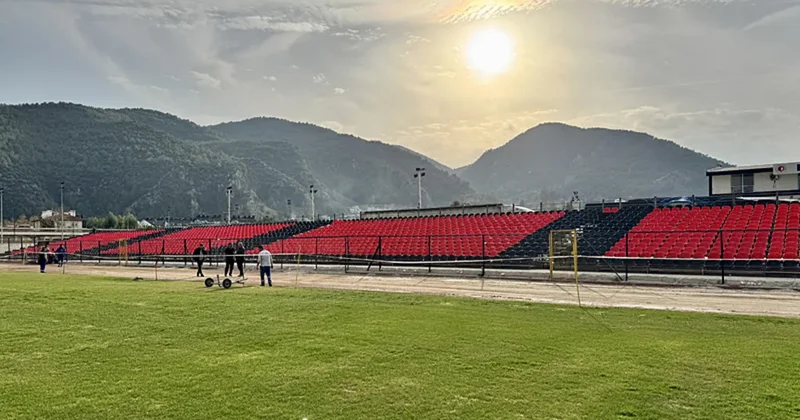 Galatasaray maçı için portatif tribün kuruldu!