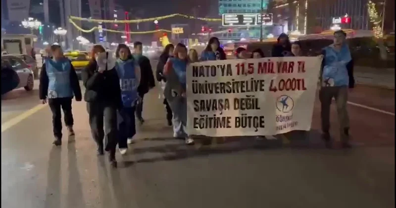 Öğrenciler burs ve kredi zammını protesto etti: 7 kişi gözaltına alındı