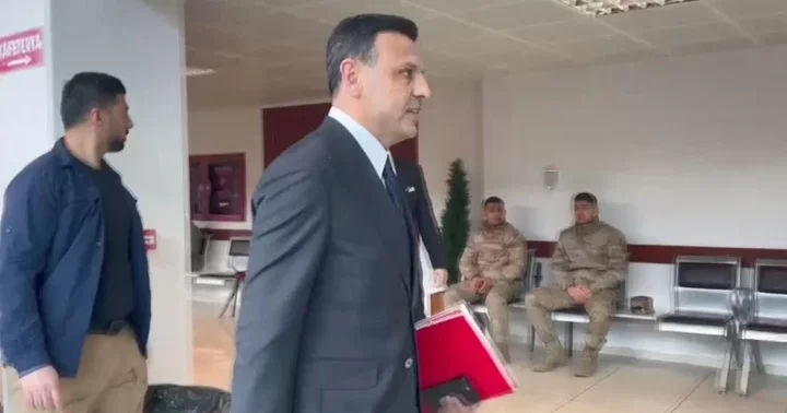 CHP İstanbul İl Kongresi nde usulsüzlük davası başladı