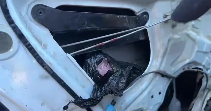 Aracında binlerce uyuşturucu hap ele geçirildi! Savunması pes dedirtti