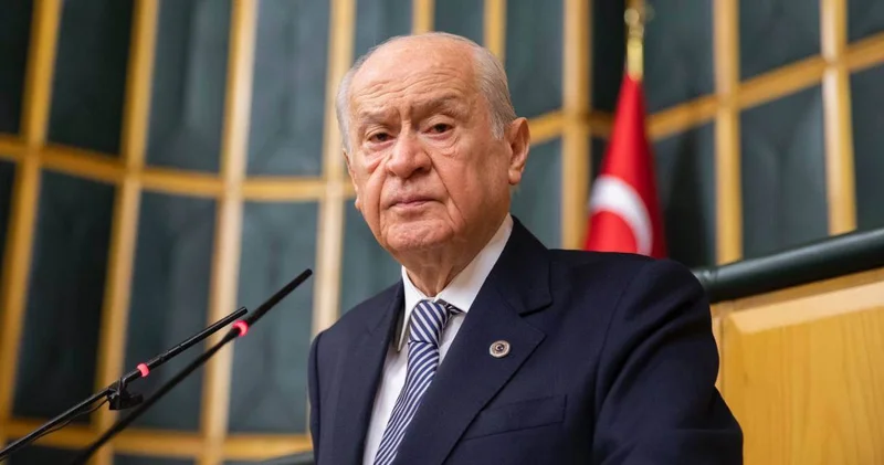 Son Dakika Bahçeli den ABD ye Maduro tepkisi: Haydutluk bir korsanlık bir insan kaldırma