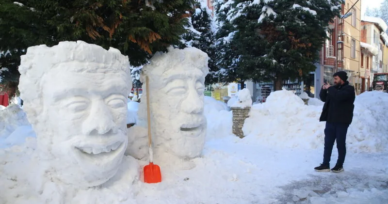 Kastamonulu esnafın kardan heykelleri beğeni topluyor