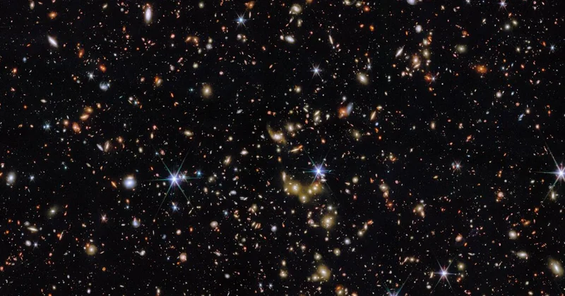 Uzay aslında yamuk olabilir mi?