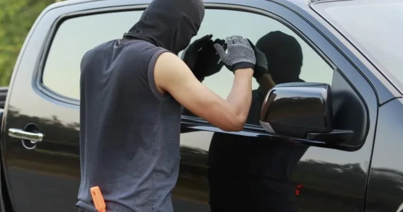 Araba hırsızlarını pes ettiren 6 yöntem