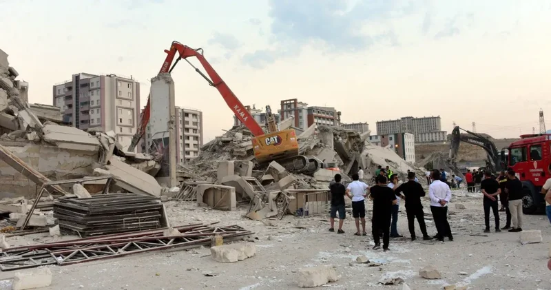 Deprem bölgesinde harcama önceliği halk değil şehir hastaneleri oldu