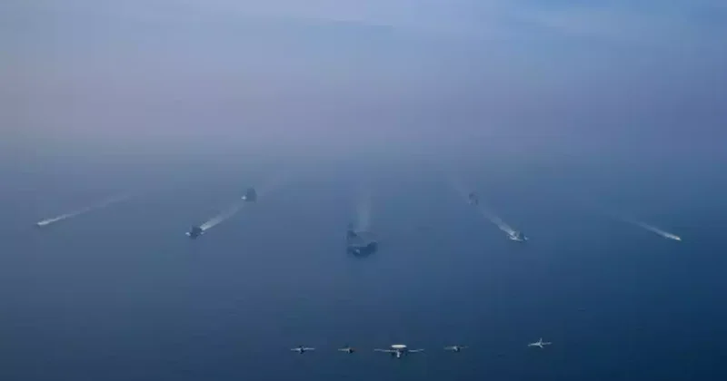 ABD den son dakika İran paylaşımı: Savaş filosu Tahran ın dibinde