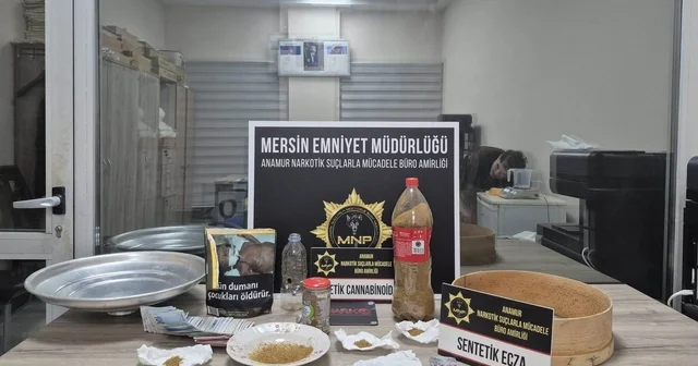 Anamur da uyuşturucu operasyonu: 2 tutuklama Pansiyonda yapılan aramada sentetik uyuşturucu ve çok sayıda materyal ele geçirildi Mersin Haberleri
