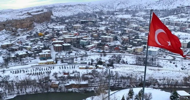 Erzincan Valiliği: Şu ana kadar herhangi bir can ve mal kaybına yönelik olumsuz bir durum bulunmamaktadır Bayburt Haberleri