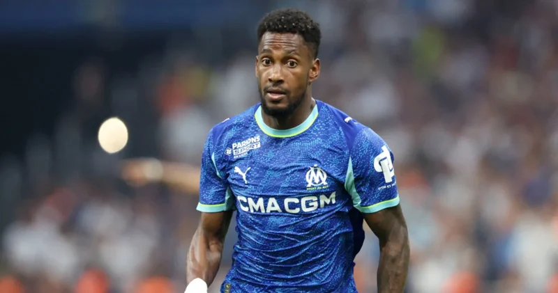 Beşiktaş ın sağ bek transferinde mutlu son: Marsilyalı oyuncunun İstanbul a geliş saati belli oldu!