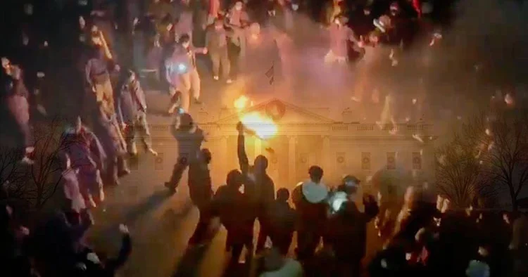 ABD den İran itirafı: Krizi başlatan Washington çıktı