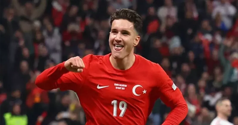 Galatasaray milli futbolcunun peşinde! Farioli nin takımı fiyat düşürdü