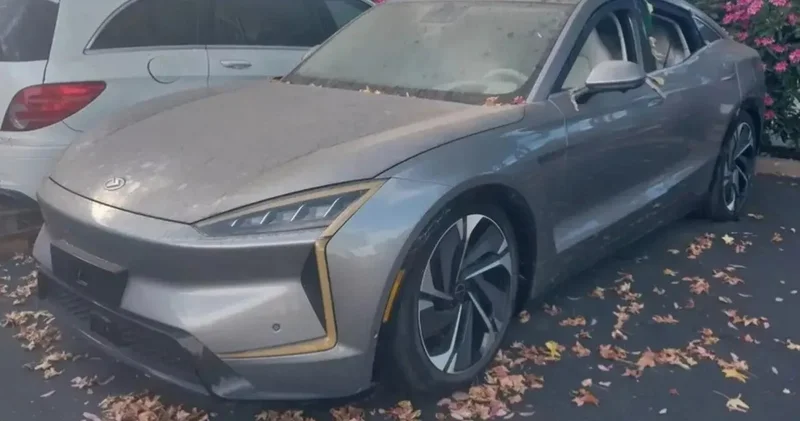 “Tesla’yı yeneceğiz” dediler otoparkta çürüttüler