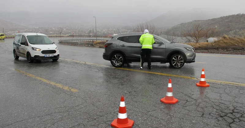 Kayseri Malatya kara yolu ulaşıma kapatıldı
