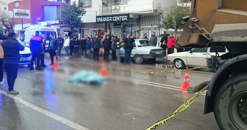 Adana da kamyonun çarptığı kişi öldü