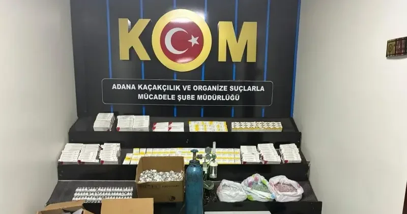 Adana da yetkisiz işlem yapılan sağlık kabininde 8 bin 180 ilaç ele geçirildi Adana Haberleri