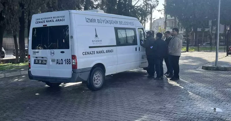 İzmir’de su dolu alt geçitte hayatını kaybeden sürücü son yolculuğuna uğurlandı