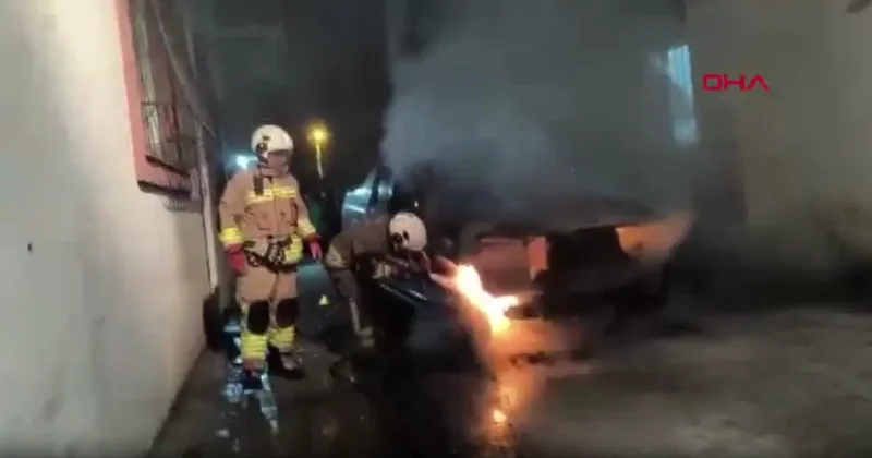 Hatay’da seyir halinde yanan 2 araç söndürüldü