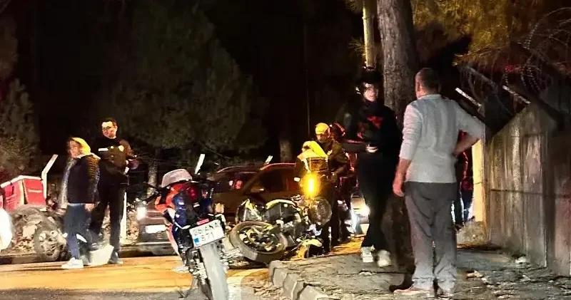 Samsun da otomobille motosiklet çarpıştı: İki polis memuru yaralandı Gündem Haberleri