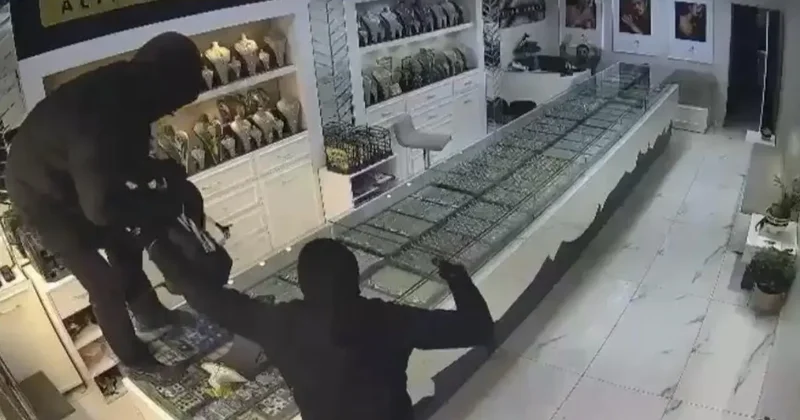 Batman’da 90 saniyede milyonluk kuyumcu soygunu kamerada