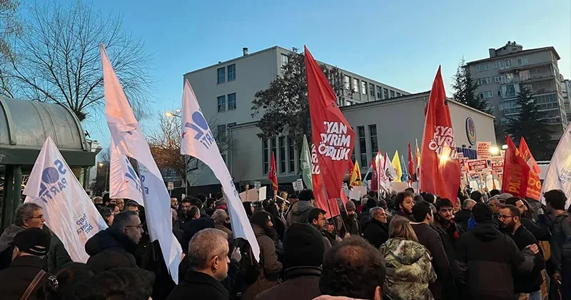 Ankara da 6 Şubat anması yürüyüşüne polis müdahalesi: Gözaltılar var