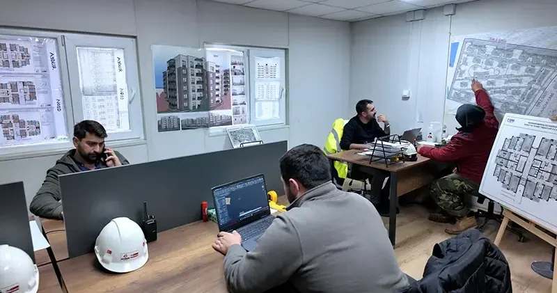 Bakan Kurum: Asrın İnşası nın emekçileriyle gurur duyuyoruz