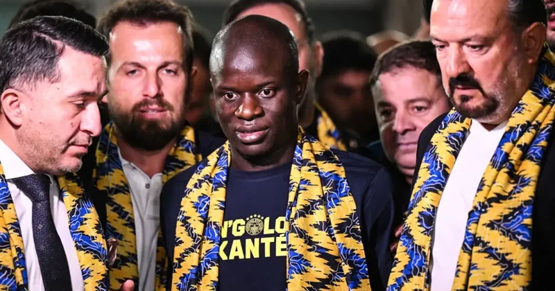 Ne yaptın sen Kante! Daha maça bile çıkmadan yaptığına beğeni yağıyor