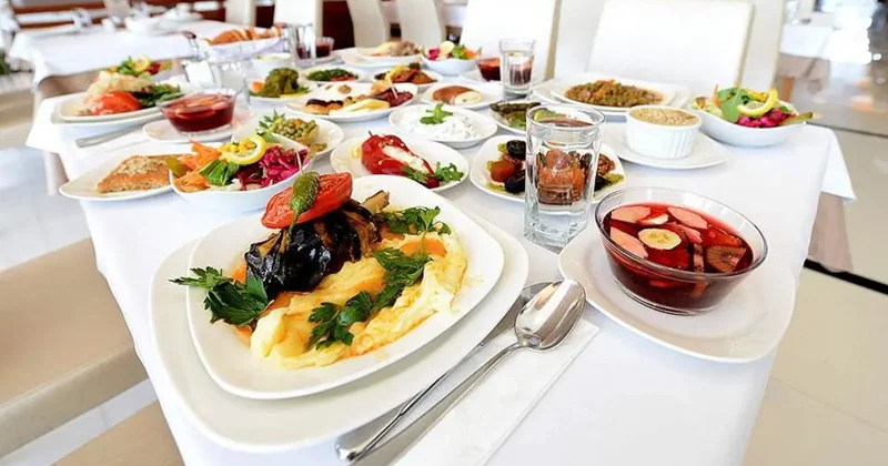 Diyet uzmanından sahur ve iftar uyarısı! Sağlık sorunlarına yol açabilir