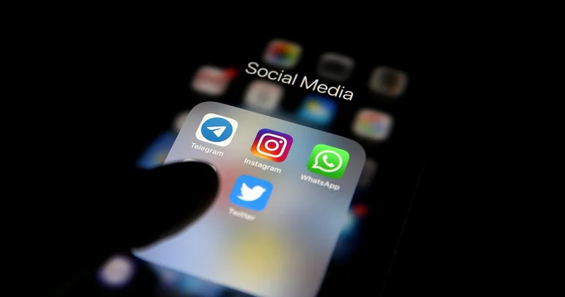 Endonezya da 16 yaş altındakilere sosyal medya platformlarında hesap açma yasağı geldi