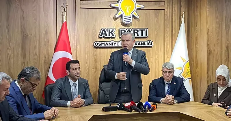 Bakan Bak: Önceliğimiz, gençlerimizi kötü alışkanlıklardan uzak tutmak